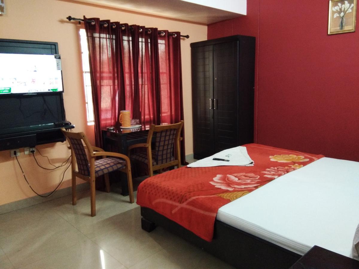 A.R.Residency Hotel Kunnamangalam Zewnętrze zdjęcie