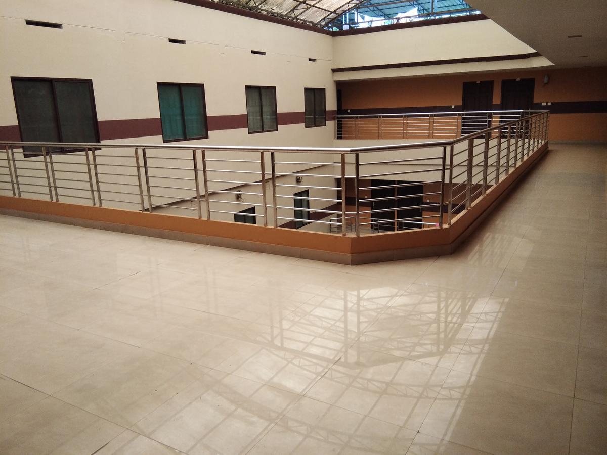 A.R.Residency Hotel Kunnamangalam Zewnętrze zdjęcie