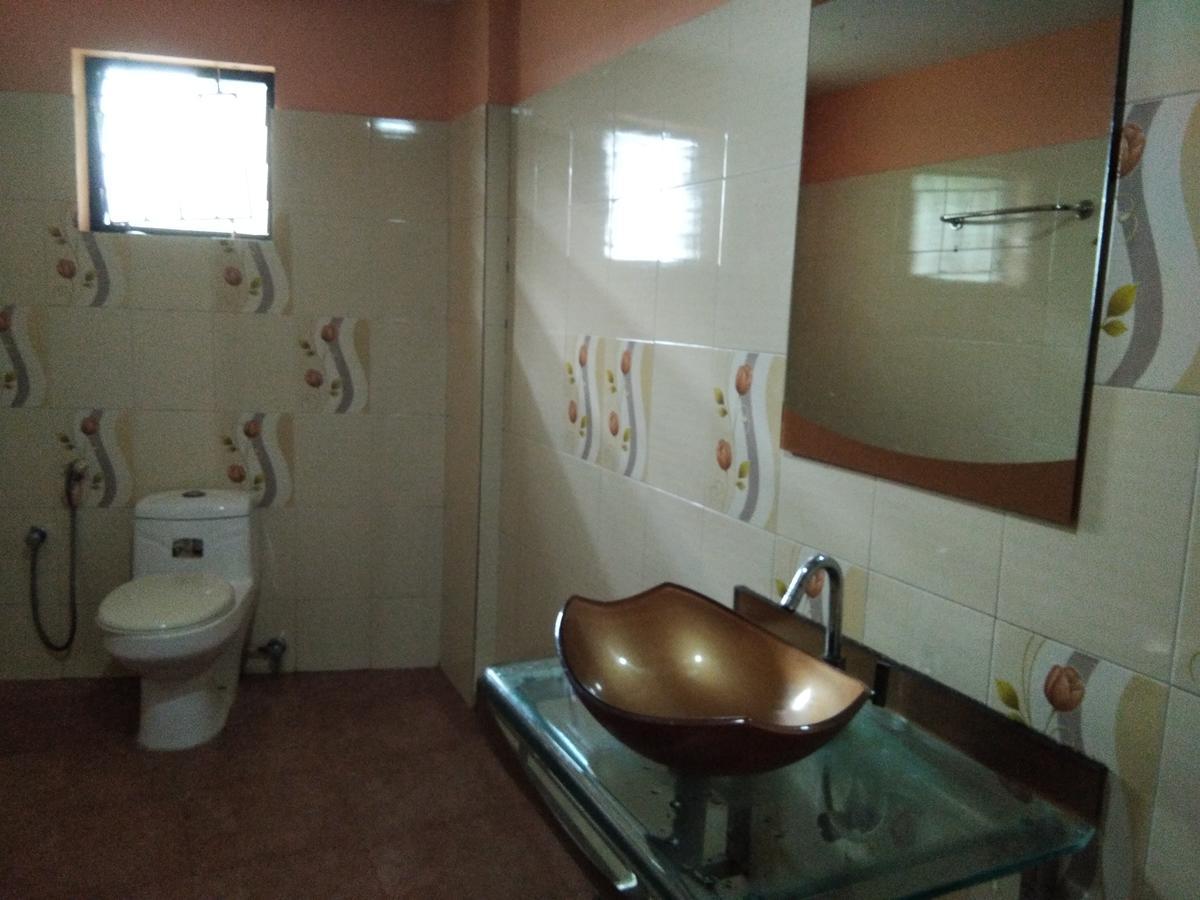 A.R.Residency Hotel Kunnamangalam Zewnętrze zdjęcie