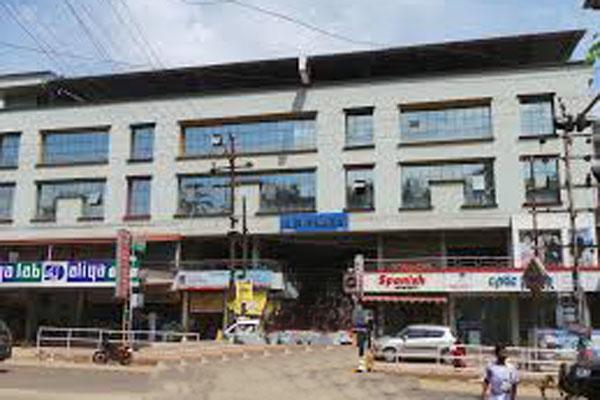 A.R.Residency Hotel Kunnamangalam Zewnętrze zdjęcie